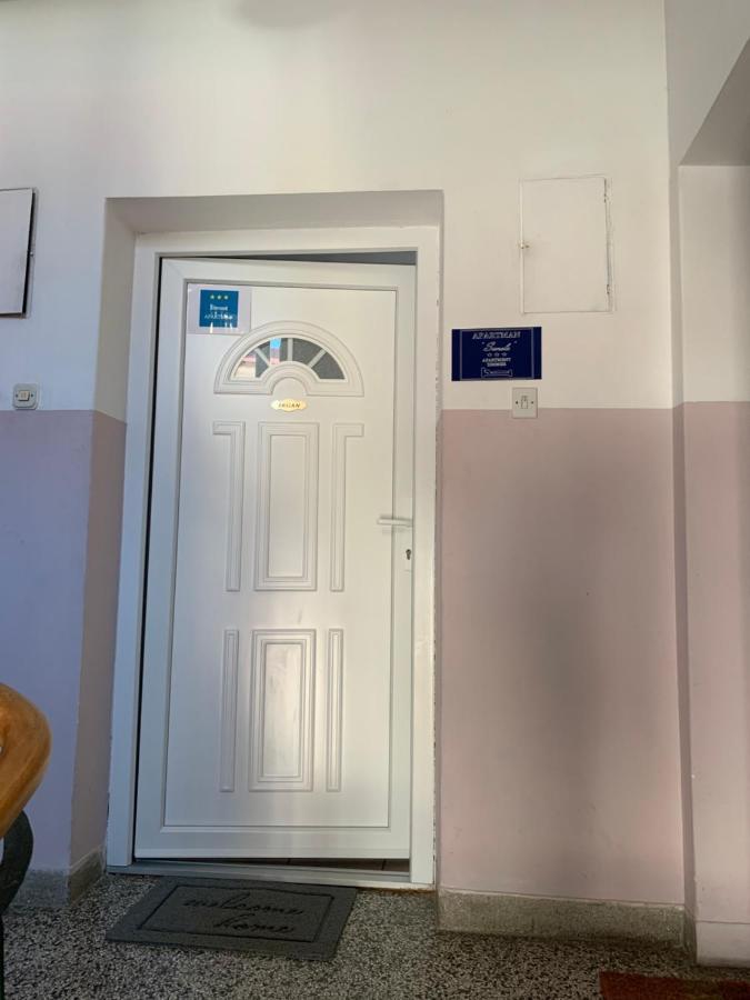 Sanela- Apartman Za Bezbrizan Odmor Цриквеница Экстерьер фото